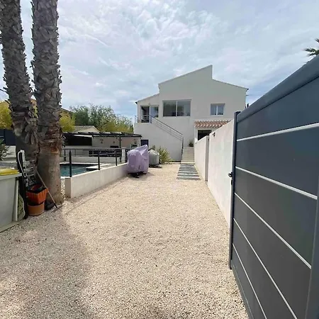 別荘 De Villa, Avec Piscine Confort, 2km De La Plage. *